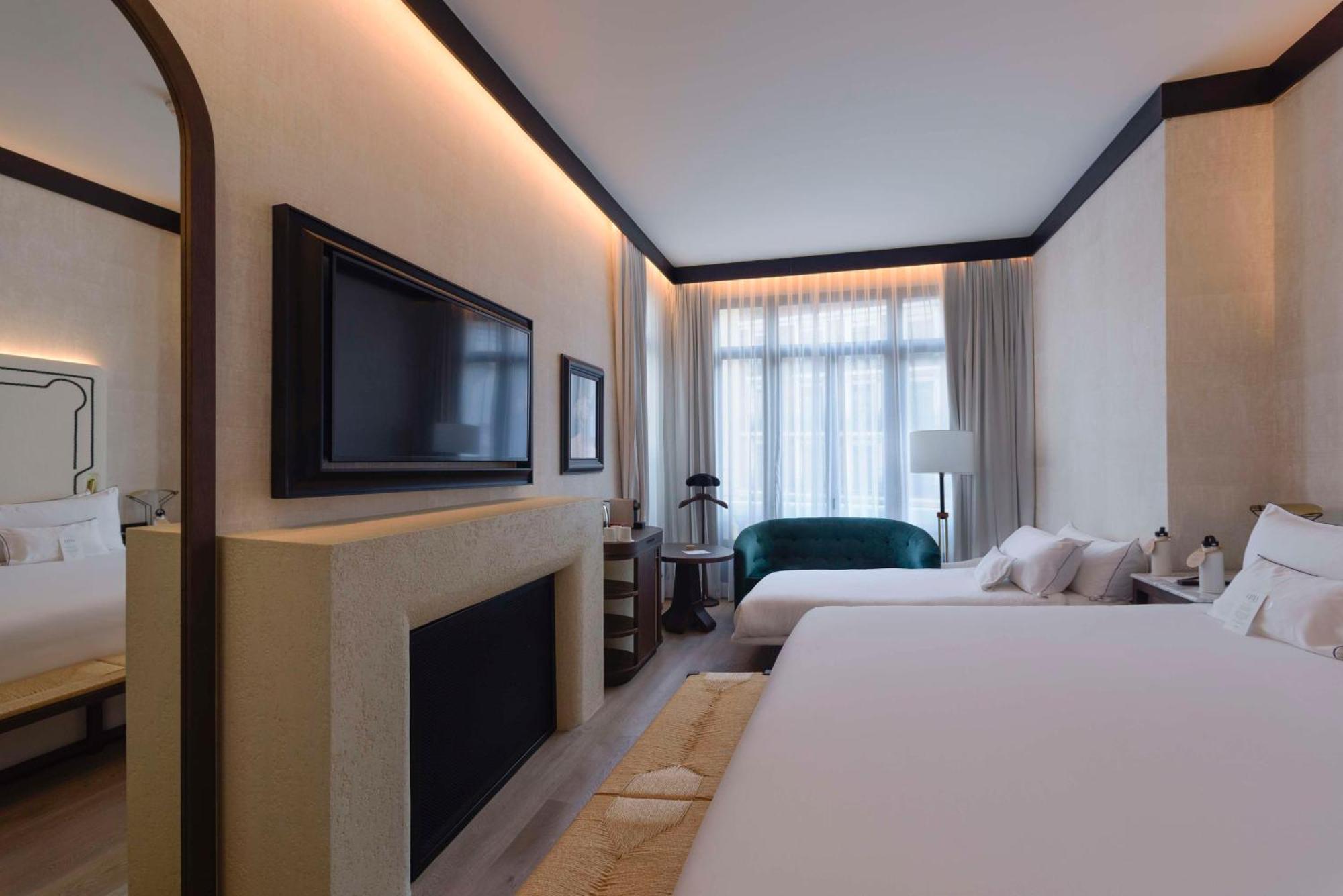Hotel Montera Madrid, Curio Collection By Hilton Extérieur photo