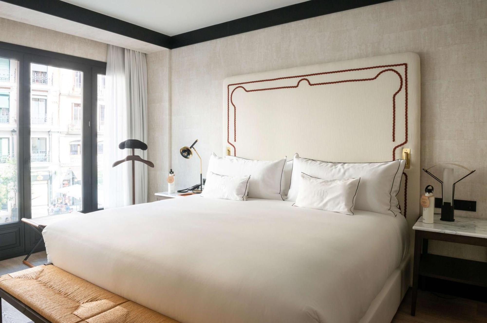 Hotel Montera Madrid, Curio Collection By Hilton Extérieur photo