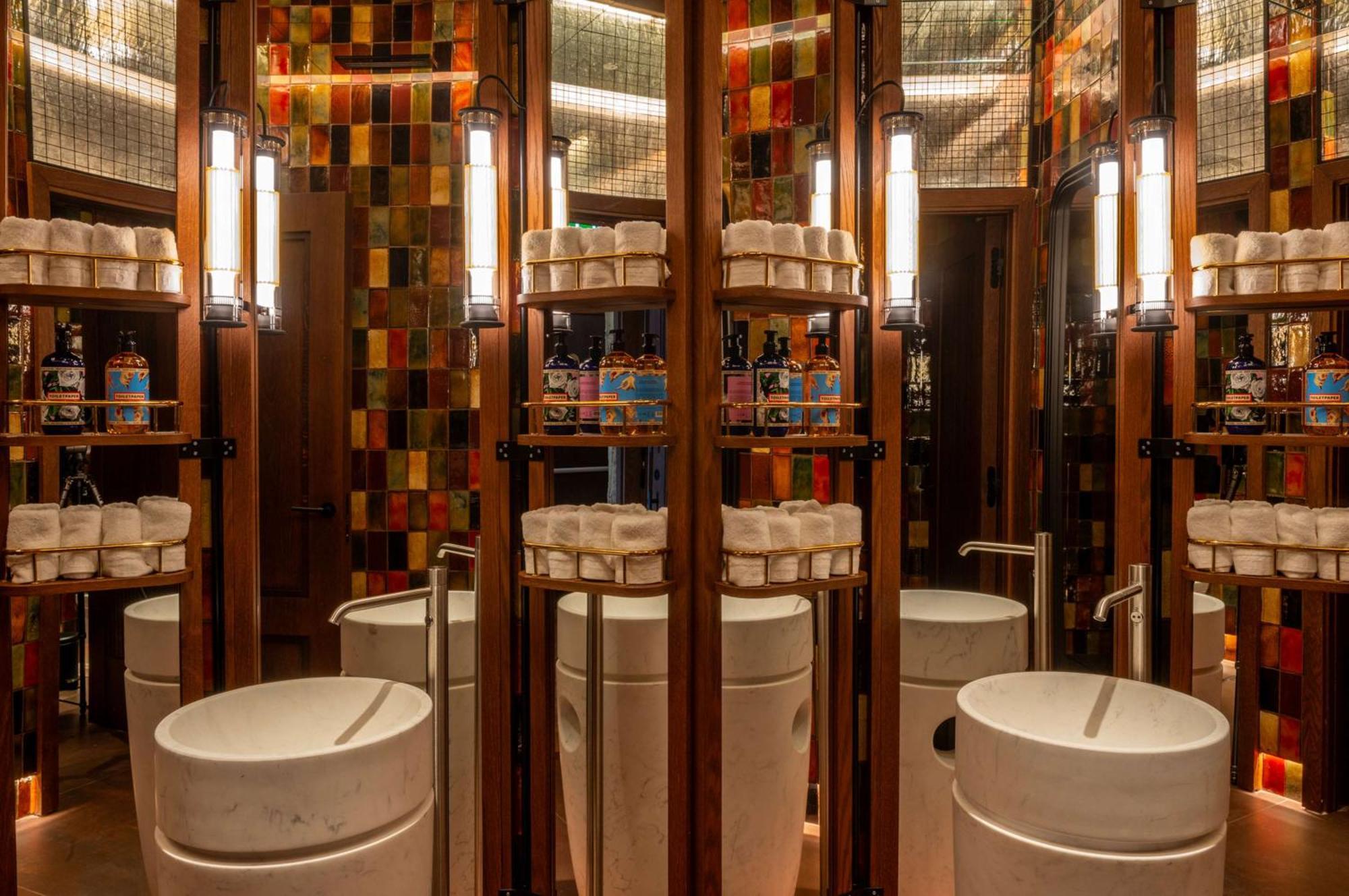 Hotel Montera Madrid, Curio Collection By Hilton Extérieur photo